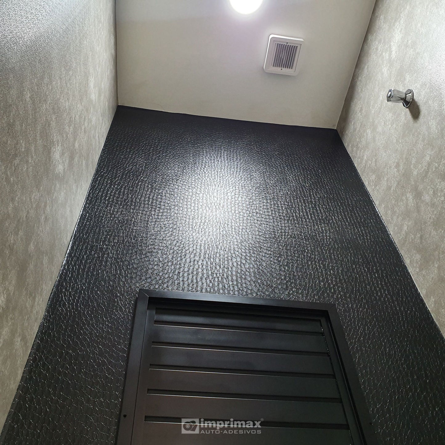 VINIL GOLD COUROS CROCO PRETO