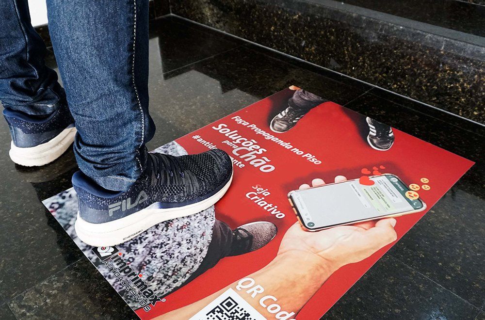 VINIL ADESIVO ANTIDERRAPANTE TRANSPARENTE PISOMAX